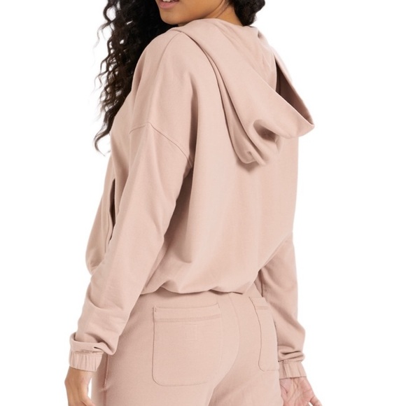 Vuori Laguna Full Zip Hoodie in Blush Pink Size Small - Picture 3 of 6